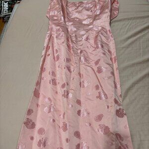 Vintage Medallion Print - Beautiful Dress